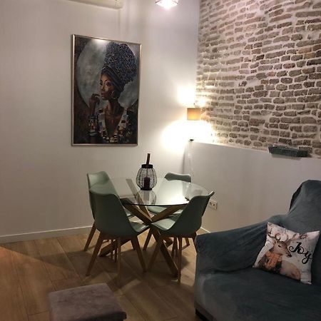 Estudio Centrico En Punonrostro Севиля Екстериор снимка
